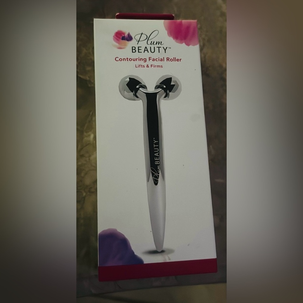 Plum Beauty Contouring Facial Roller NIB/NWT Model S310